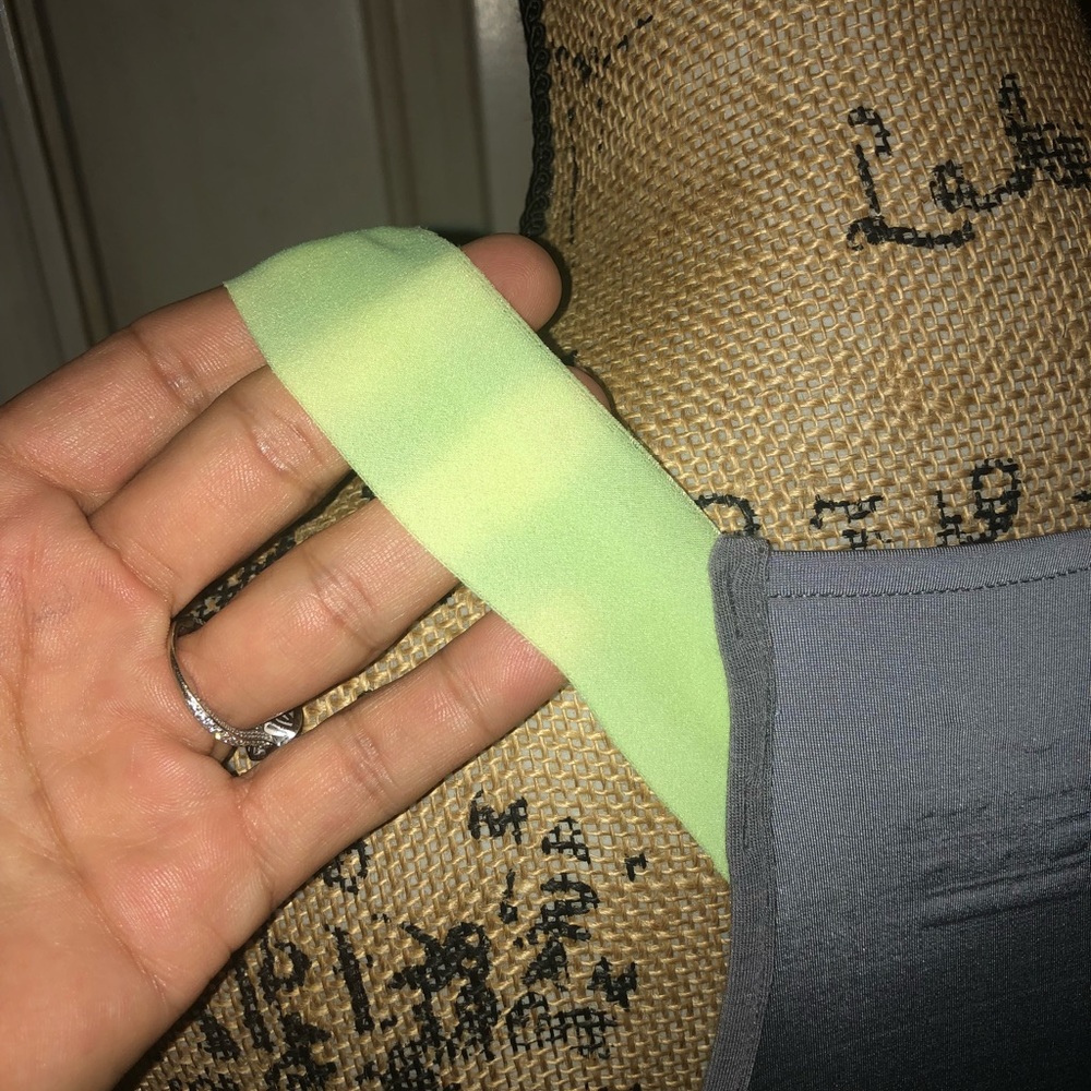 🌺CLOSET CLOSING EVERYTHING MUST GO 🌺$23 OFF RETAIL $45🌺NWT NIKE DRESS🌺 - Picture 4 of 6